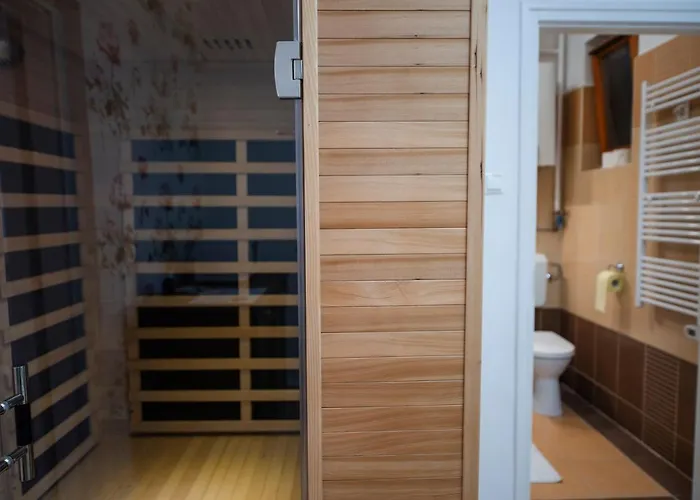 Heart Of Pecs Apartman Free Parking