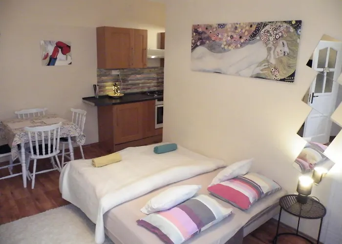 Heart Of Pecs Apartman Free Parking